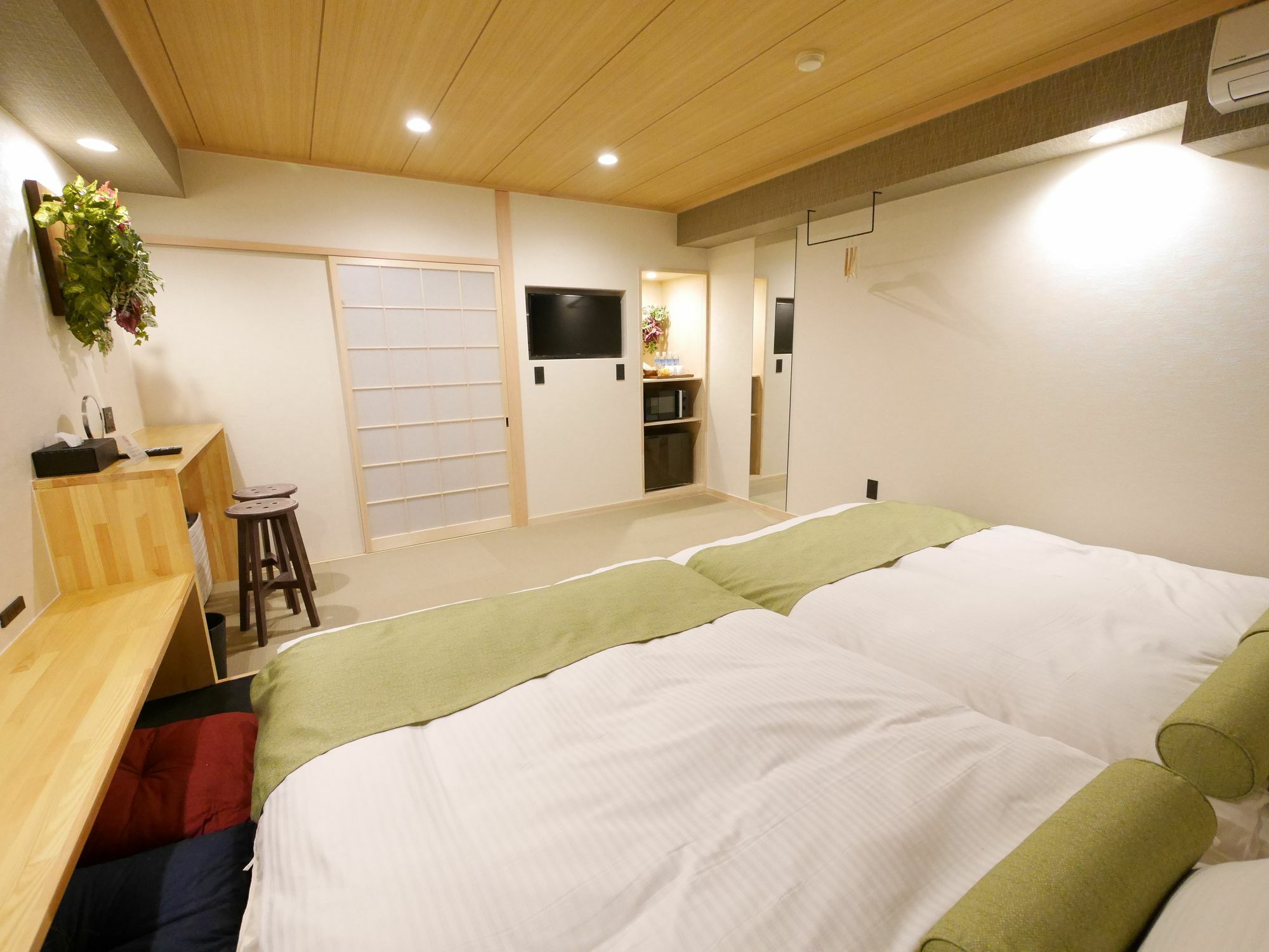 Ookini Hotels Shinsaibashi Sennencho Apartment أوساكا المظهر الخارجي الصورة