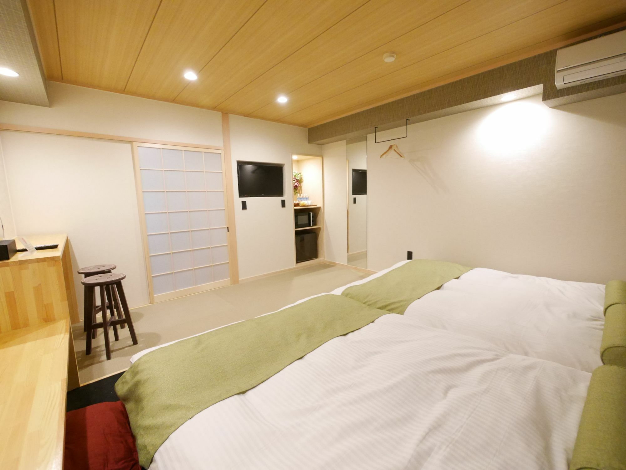 Ookini Hotels Shinsaibashi Sennencho Apartment أوساكا المظهر الخارجي الصورة
